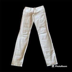 White Lilly Pulitzer south ocean skinny jeans